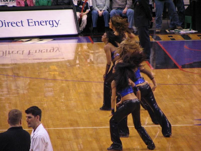 Raptors - 02.04.2005 370.jpg